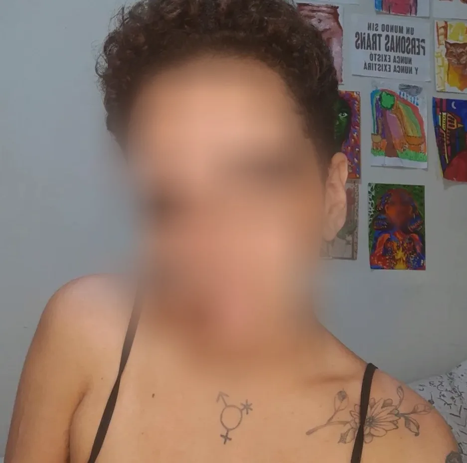 Amina, 26