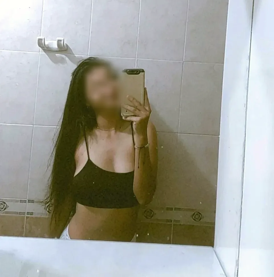 Camilla, 22
